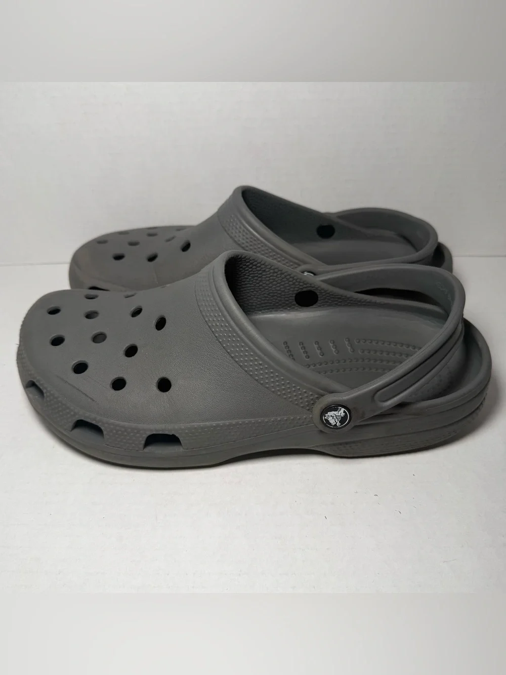 Crocs Classic Gray Slip Resistant Comfort Clogs Unisex Adult Size M-10 W-12